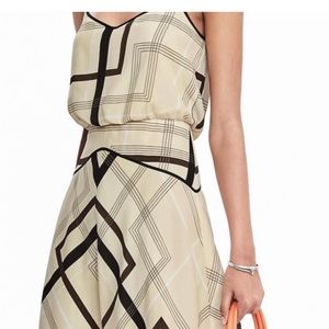 Banana Republic dress fully lined. Size 6P. Great vacation dress!